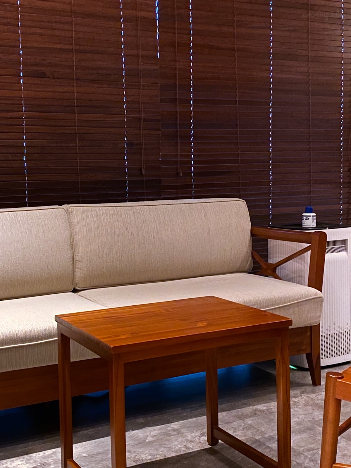 NIBBON lobby