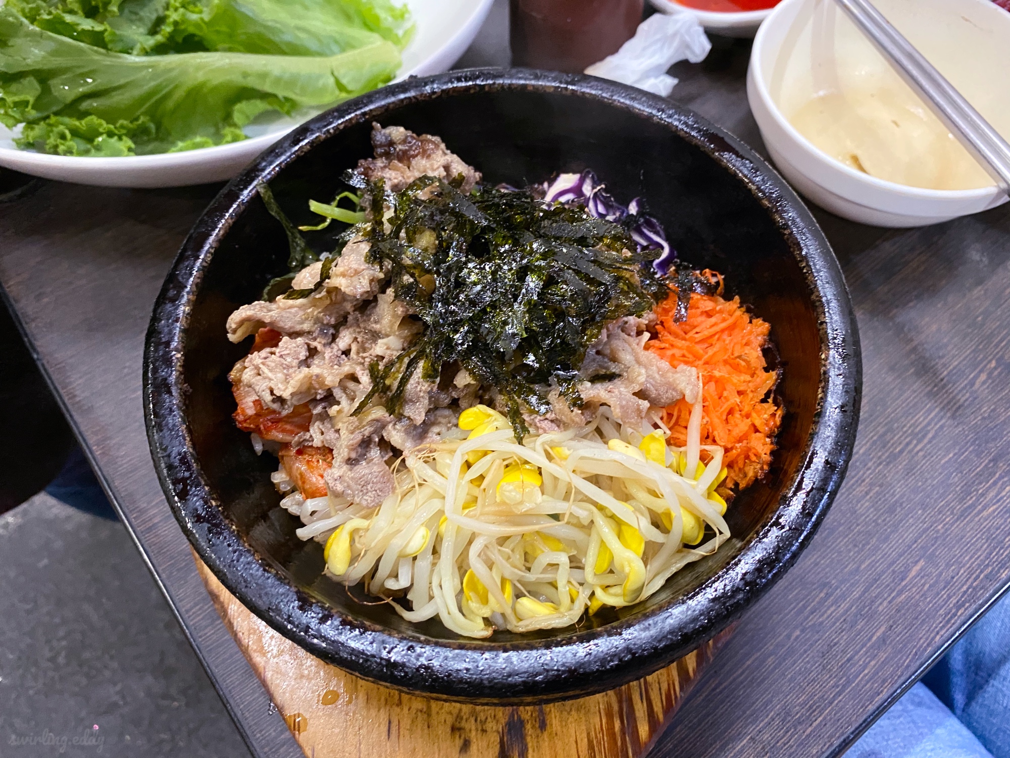 東輝韓食館 招牌石鍋拌飯(牛)